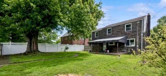 1419 Pacific Ave, Harrison Twp, PA 15065