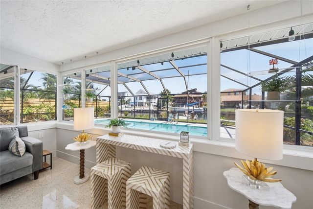 3800 BEACH DRIVE SE, St Petersburg, FL 33705