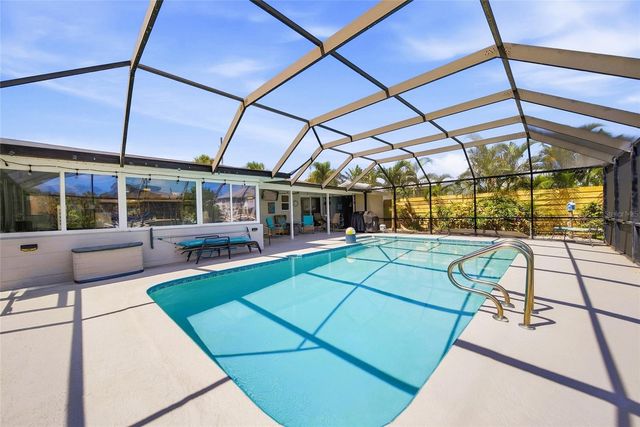 3800 BEACH DRIVE SE, St Petersburg, FL 33705