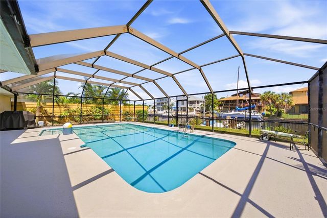 3800 BEACH DRIVE SE, St Petersburg, FL 33705