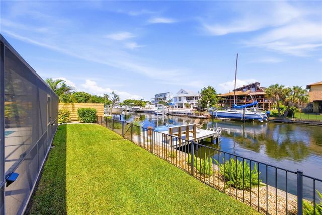3800 BEACH DRIVE SE, St Petersburg, FL 33705