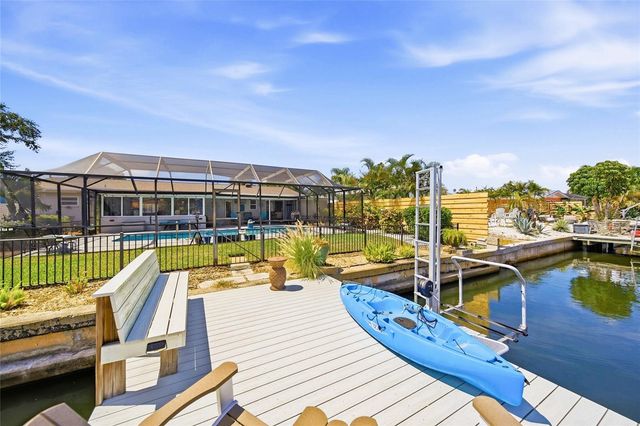 3800 BEACH DRIVE SE, St Petersburg, FL 33705