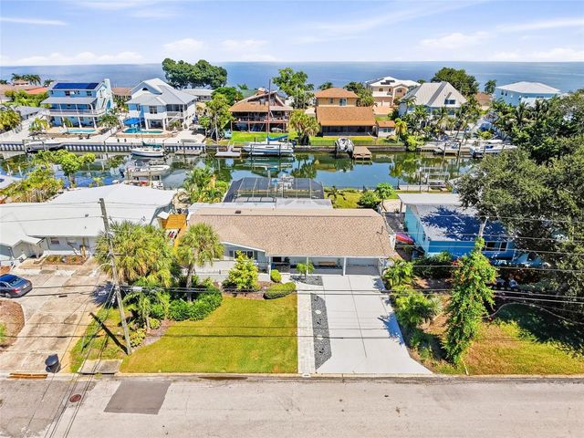 3800 BEACH DRIVE SE, St Petersburg, FL 33705