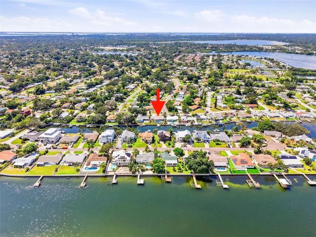 3800 BEACH DRIVE SE, St Petersburg, FL 33705