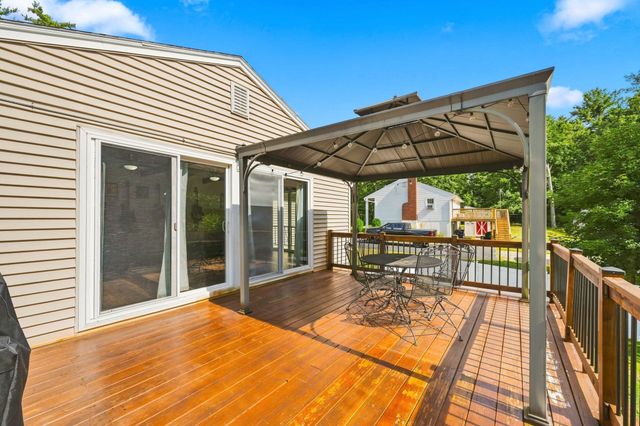 112 Walker Road, Shirley, MA 01464