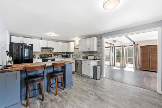 112 Walker Road, Shirley, MA 01464