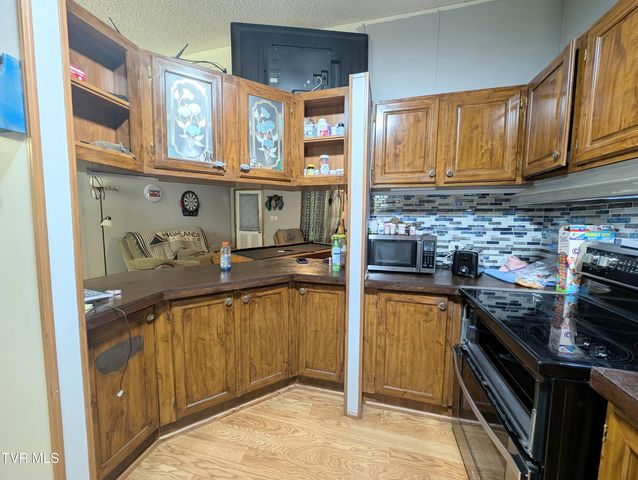 188 Boggs Hill Hill, Clintwood, VA 24228