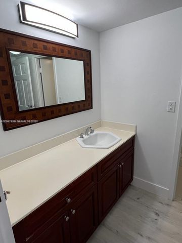 2333 Brickell Avenue 307, Miami, FL 33129