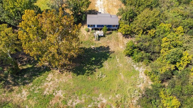 253 Fishermans Trail, Huntsville, TX 77320