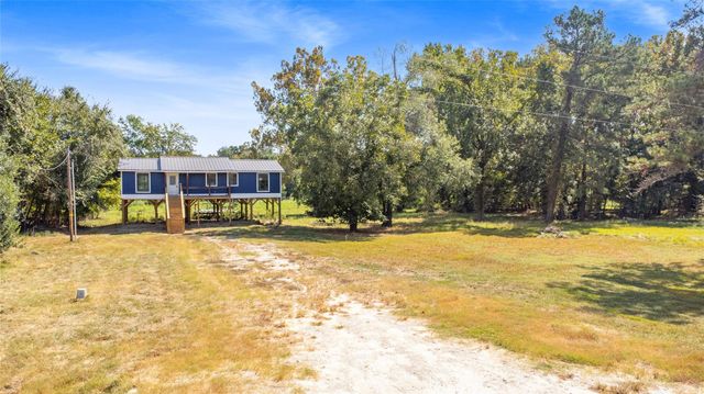 253 Fishermans Trail, Huntsville, TX 77320