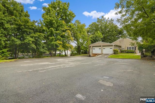 113 Harrison Avenue, Roseland, NJ 07068