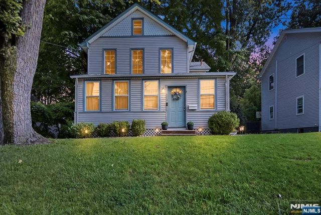 113 Harrison Avenue, Roseland, NJ 07068