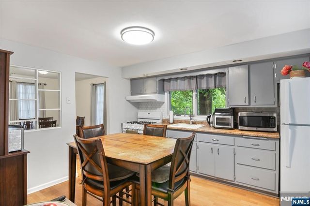 113 Harrison Avenue, Roseland, NJ 07068