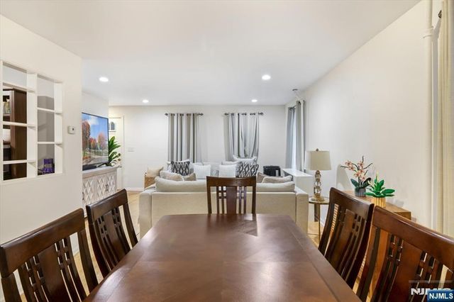 113 Harrison Avenue, Roseland, NJ 07068