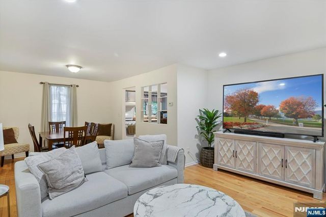 113 Harrison Avenue, Roseland, NJ 07068