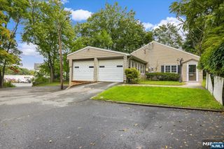113 Harrison Avenue, Roseland, NJ 07068
