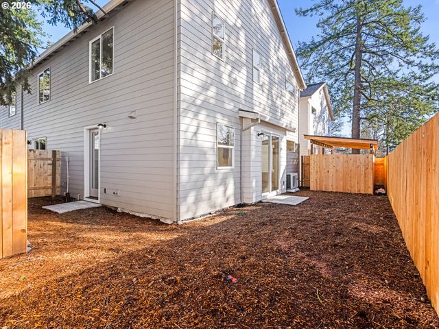 7466 Se Tolman St, Portland, OR 97206