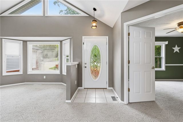 11 Mcmanigal Lane, Bella Vista, AR 72715