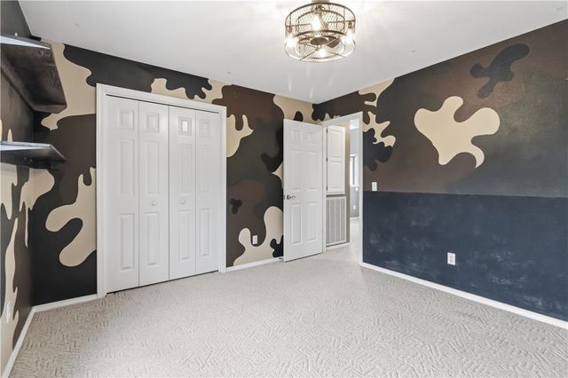 11 Mcmanigal Lane, Bella Vista, AR 72715