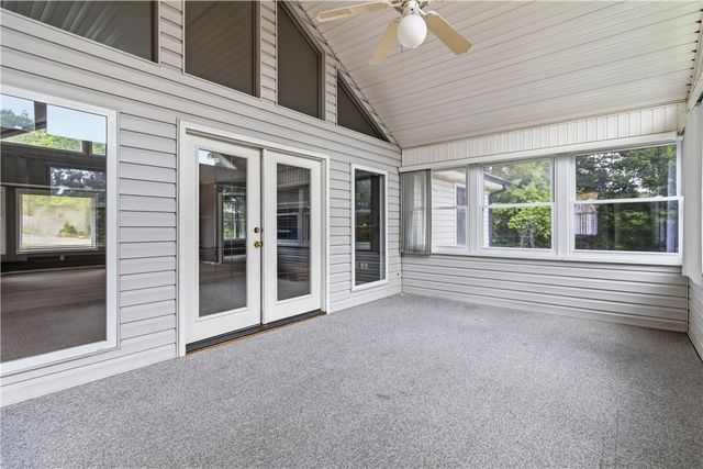 11 Mcmanigal Lane, Bella Vista, AR 72715