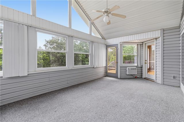 11 Mcmanigal Lane, Bella Vista, AR 72715