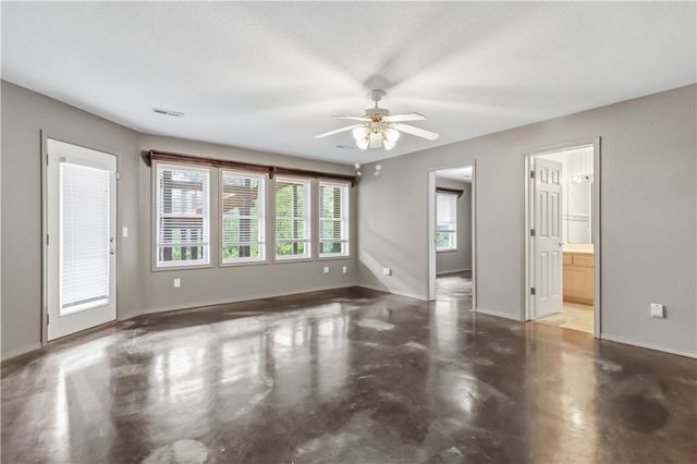 11 Mcmanigal Lane, Bella Vista, AR 72715