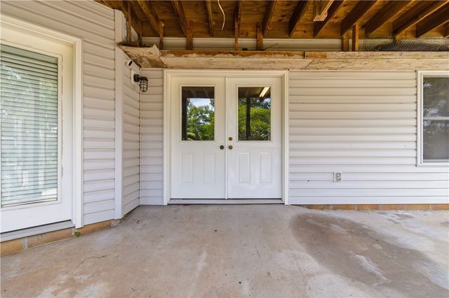 11 Mcmanigal Lane, Bella Vista, AR 72715