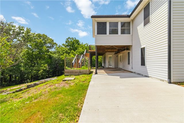 11 Mcmanigal Lane, Bella Vista, AR 72715