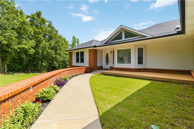 11 Mcmanigal Lane, Bella Vista, AR 72715