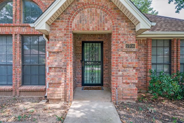 5708 Guadalajara Drive, North Richland Hills, TX 76180