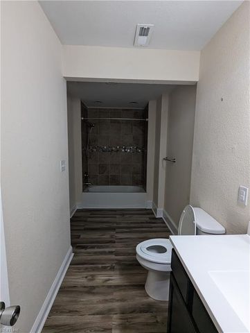 8213 Kathy CT, Norfolk, VA 23518