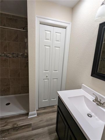 8213 Kathy CT, Norfolk, VA 23518