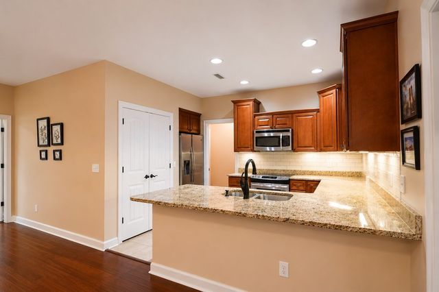 212 Hidden Creek, Dothan, AL 36301