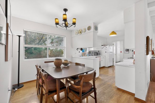 2407 Ada Place NE, Albuquerque, NM 87106