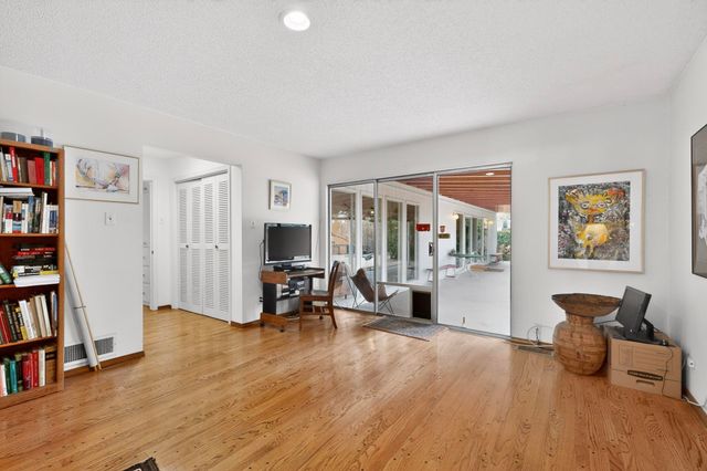 2407 Ada Place NE, Albuquerque, NM 87106