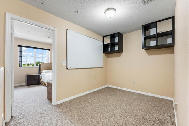 131 NW 2nd Avenue 3, Hallandale, FL 33009