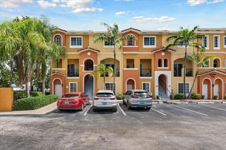 131 NW 2nd Avenue 3, Hallandale, FL 33009