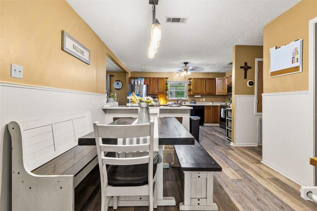 128 E Highland Drive, Livingston, TX 77351