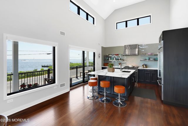 47 Good Luck Drive, Bayville, NJ 08721