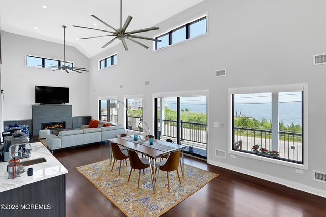 47 Good Luck Drive, Bayville, NJ 08721
