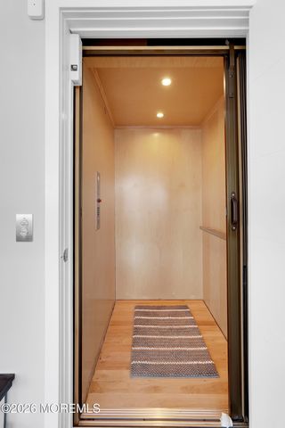 47 Good Luck Drive, Bayville, NJ 08721