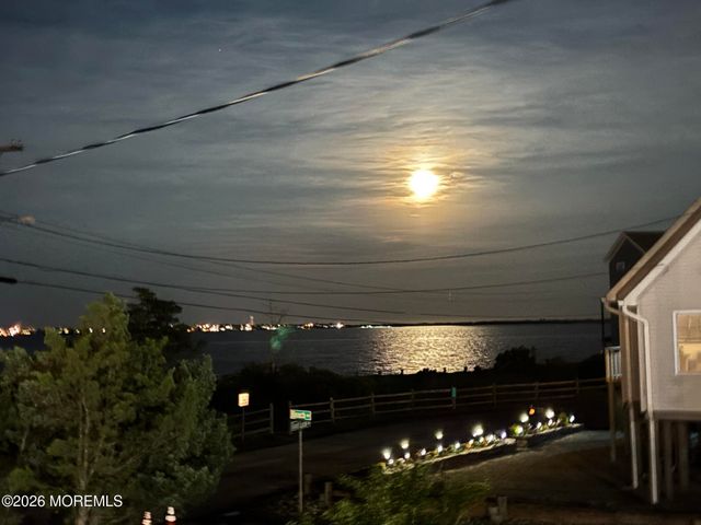 47 Good Luck Drive, Bayville, NJ 08721