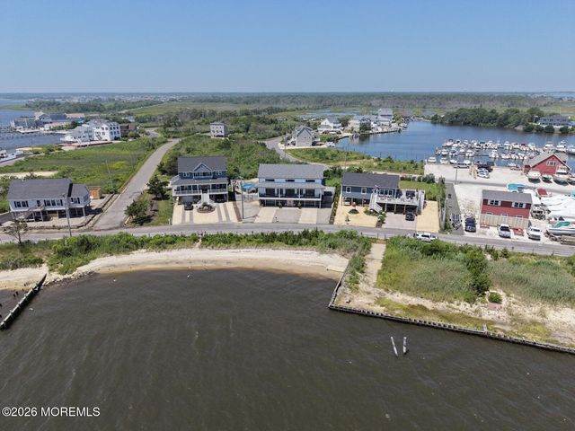 47 Good Luck Drive, Bayville, NJ 08721