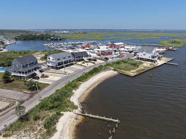 47 Good Luck Drive, Bayville, NJ 08721