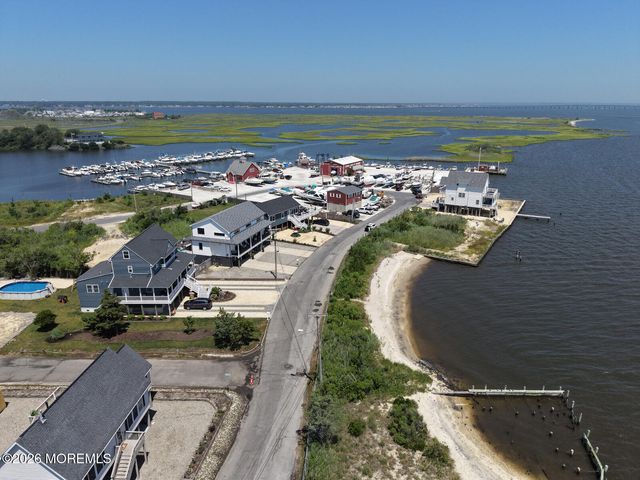 47 Good Luck Drive, Bayville, NJ 08721