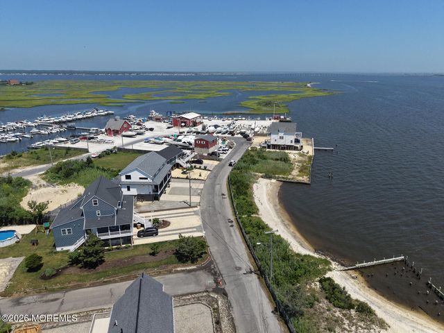 47 Good Luck Drive, Bayville, NJ 08721