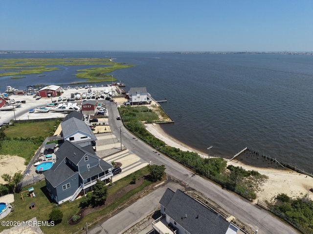47 Good Luck Drive, Bayville, NJ 08721