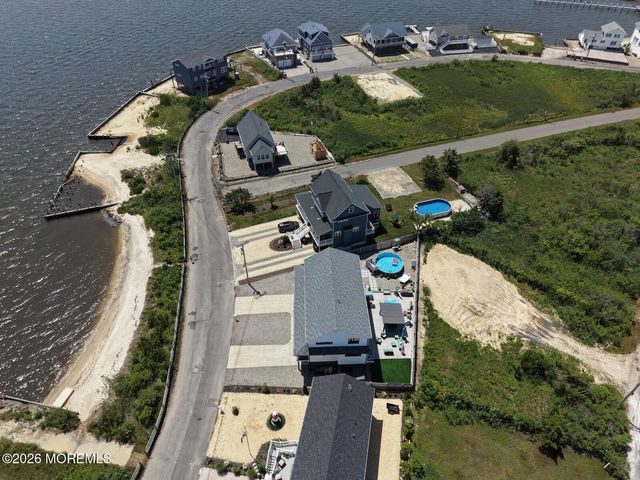 47 Good Luck Drive, Bayville, NJ 08721