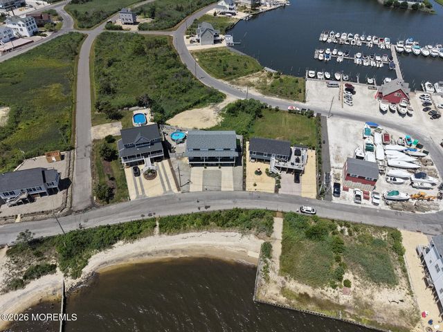47 Good Luck Drive, Bayville, NJ 08721