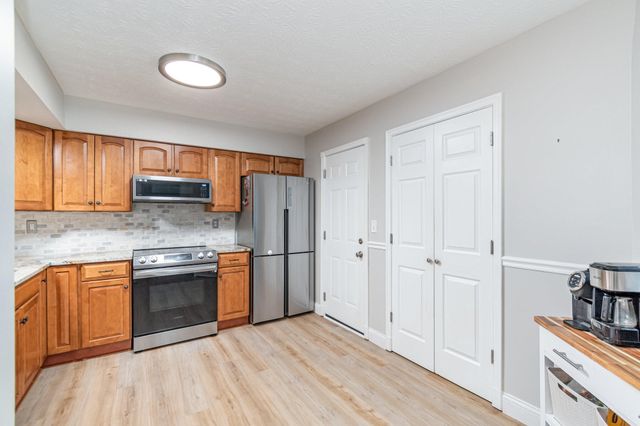 1632 Shady Cove Lane, Florence, KY 41042